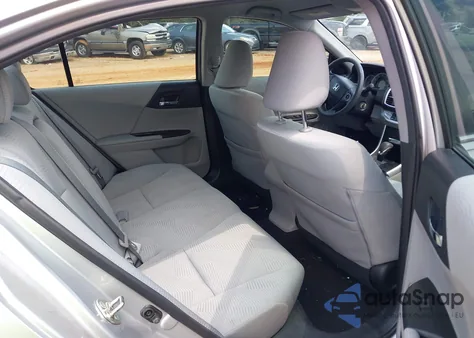 2015 Honda Accord Lx z USA, uszkodzony, nr VIN 1HGCR2F39FA173973